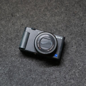 Sony ZV-1